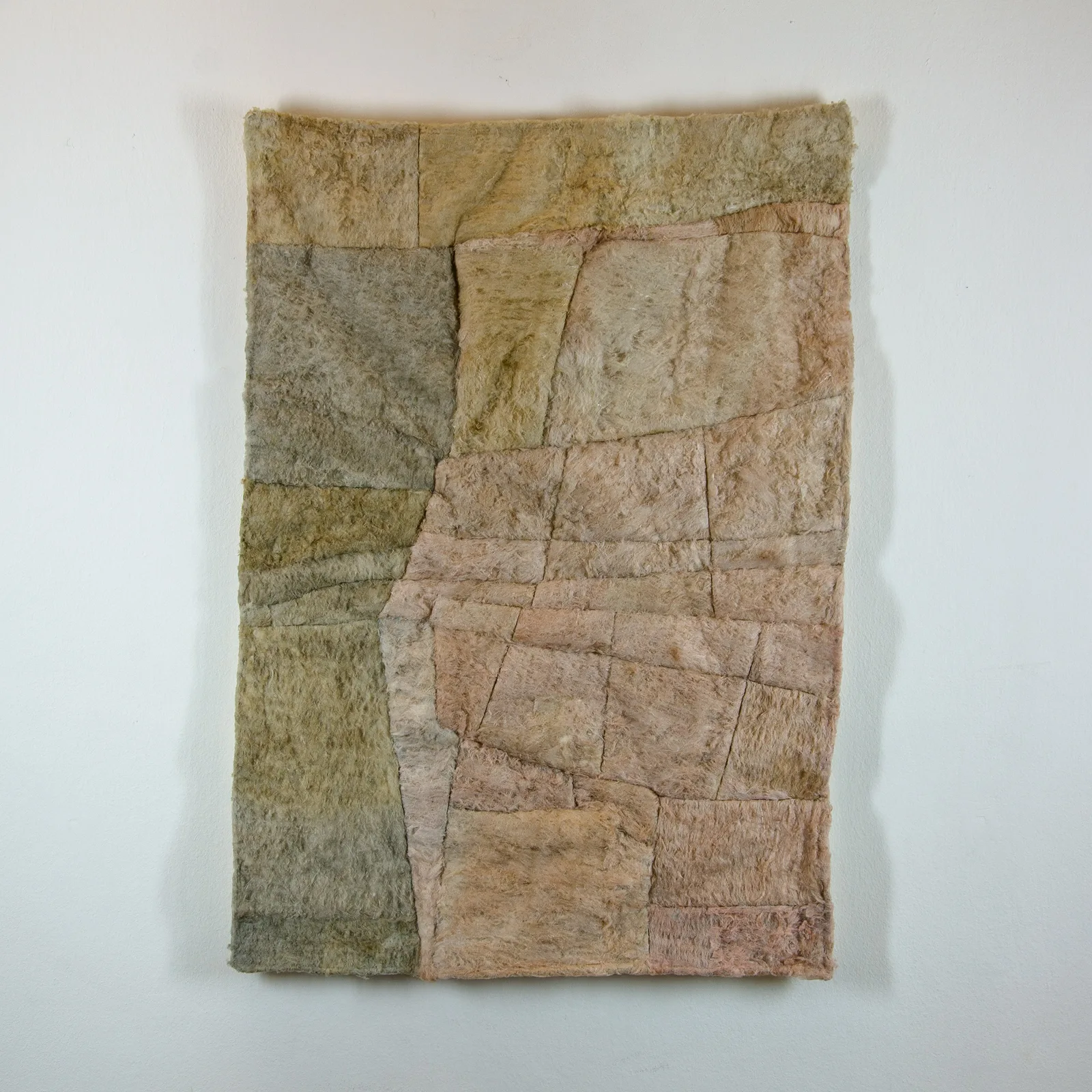 LE STANZE D'ARAGONA I. Anna Gramaccia, Untitled, 2015, Pantone su carta incisa su tessuto