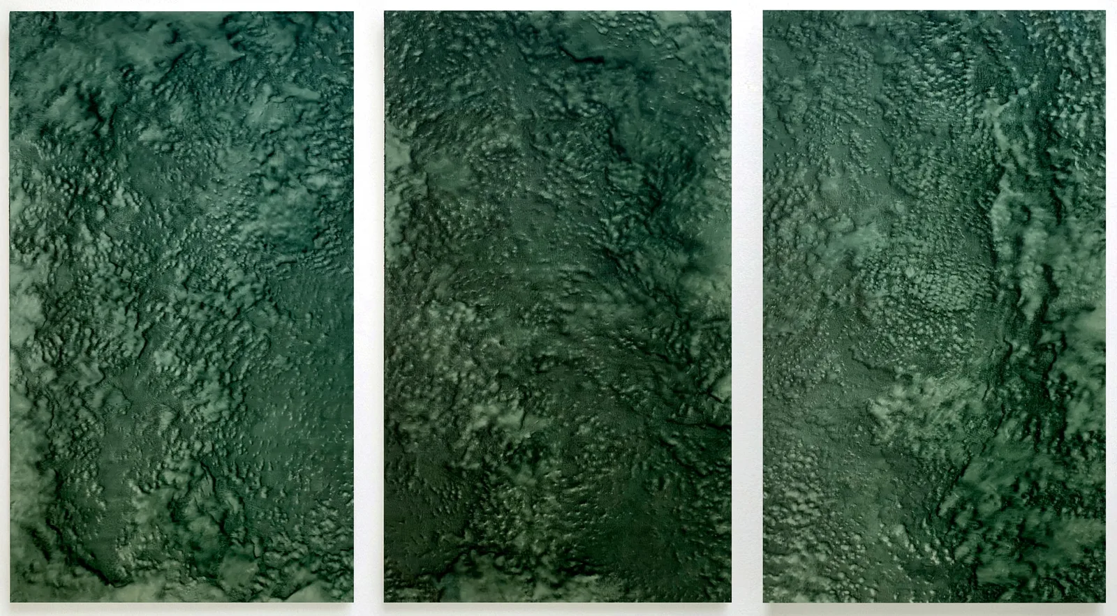 Linda Carrara, La prima passeggiata, 2023. Oil on canvas · 115 × 65 cm
